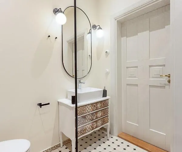 Tonisson Apartment *